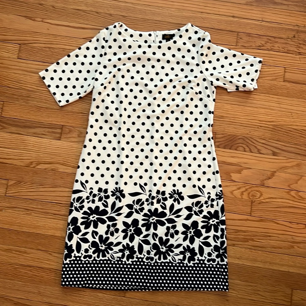 Stretchy black and white dress